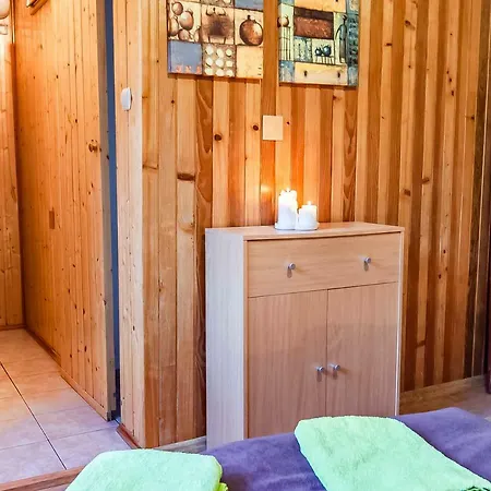 Lesniczowka Wiezyca I Homestay *