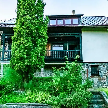 Lesniczowka Wiezyca I Szymbark (Pomerania)