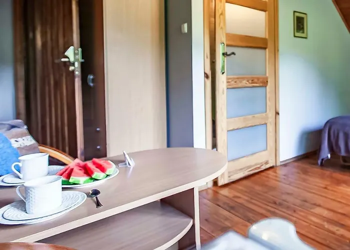 ホームステイ Lesniczowka Wiezyca