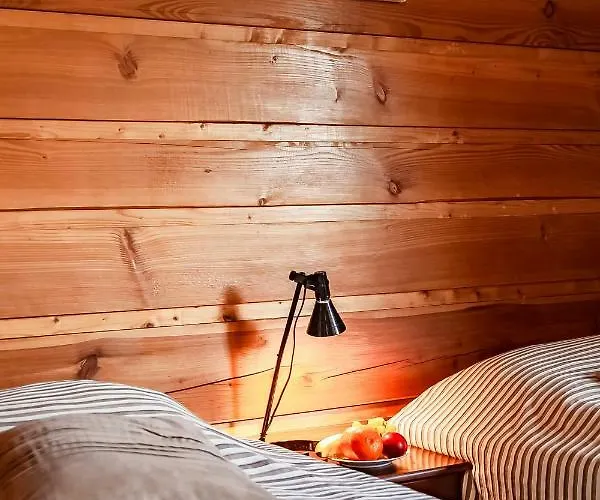 Lesniczowka Wiezyca *