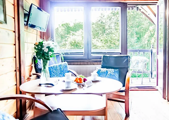 Lesniczowka Wiezyca * シンバルク